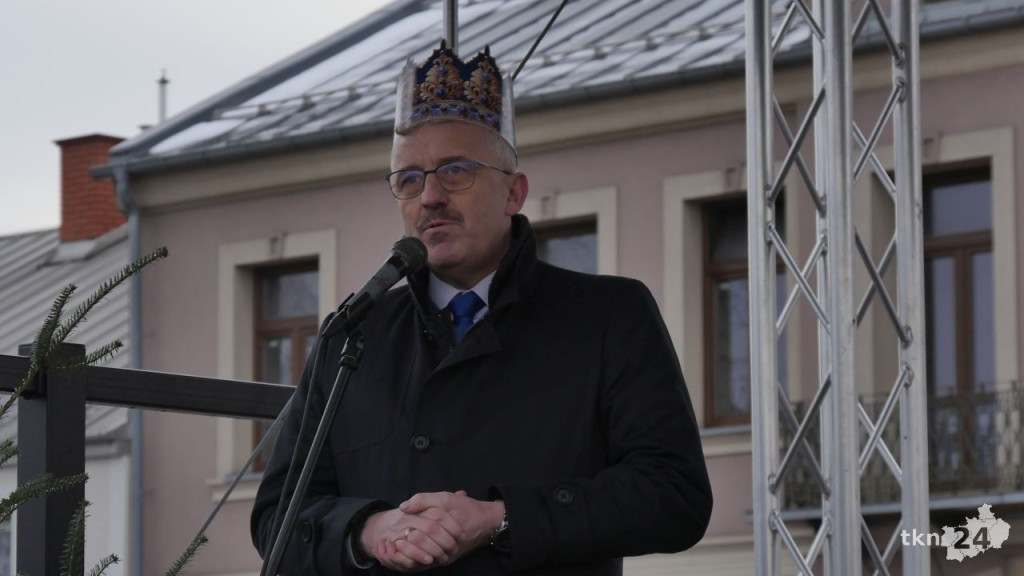 Święto Trzech Króli w Końskich. Piękne orszaki i magiczne kolędowanie [wideo, zdjęcia]