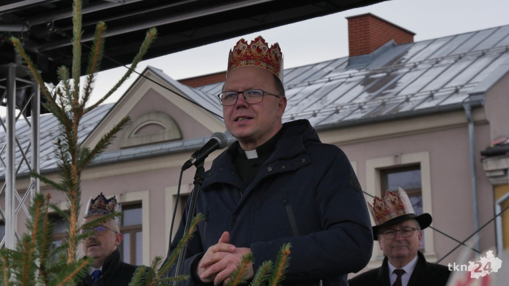 Święto Trzech Króli w Końskich. Piękne orszaki i magiczne kolędowanie [wideo, zdjęcia]