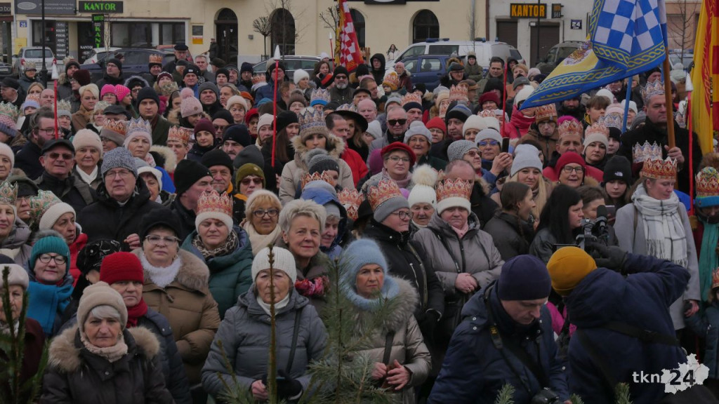 Święto Trzech Króli w Końskich. Piękne orszaki i magiczne kolędowanie [wideo, zdjęcia]