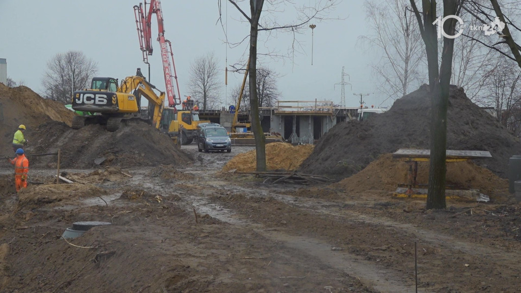Osiedle niskoczynszowe powstaje w Końskich [wideo, zdjęcia]