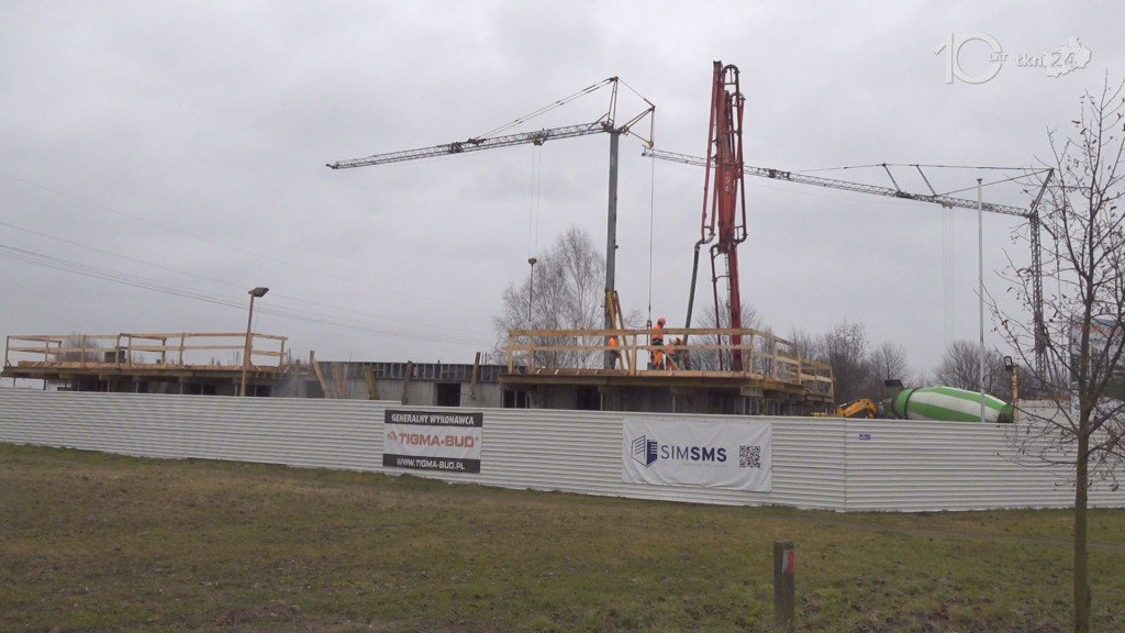 Osiedle niskoczynszowe powstaje w Końskich [wideo, zdjęcia]