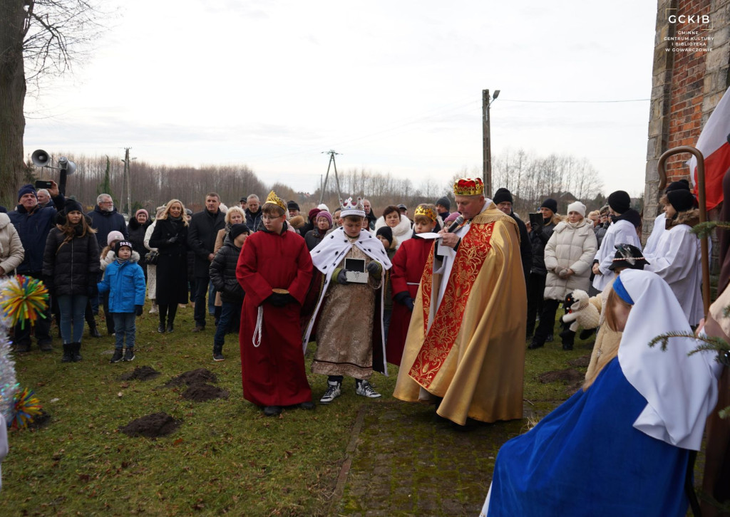 Trzej Królowie przeszli przez Gowarczów [zdjęcia]