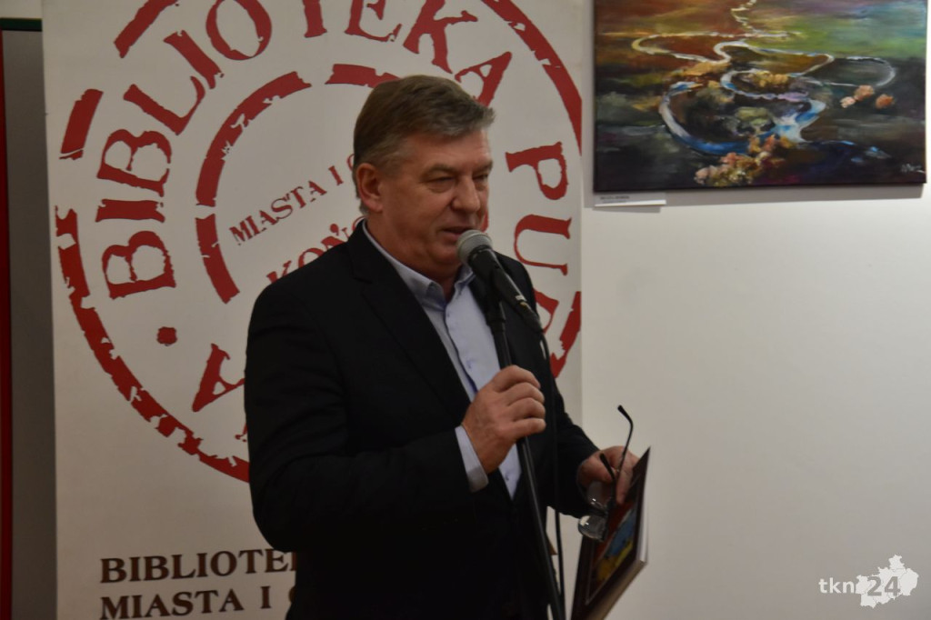 Malarze i fotograficy zaprezentowali prace w Bibliotece Publicznej w Końskich [wideo, zdjęcia]