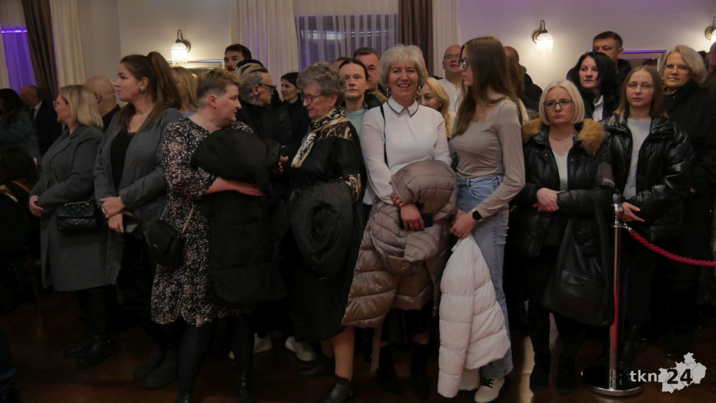 Wspaniały bal Starego Ogólniaka z koncertem grupy DEJW [wideo, zdjęcia]