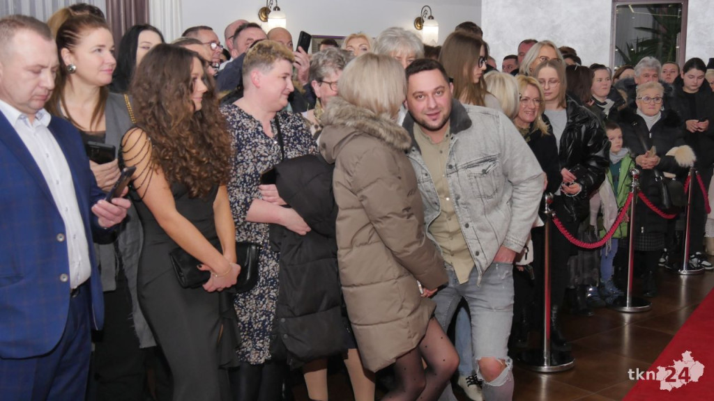 Wspaniały bal Starego Ogólniaka z koncertem grupy DEJW [wideo, zdjęcia]