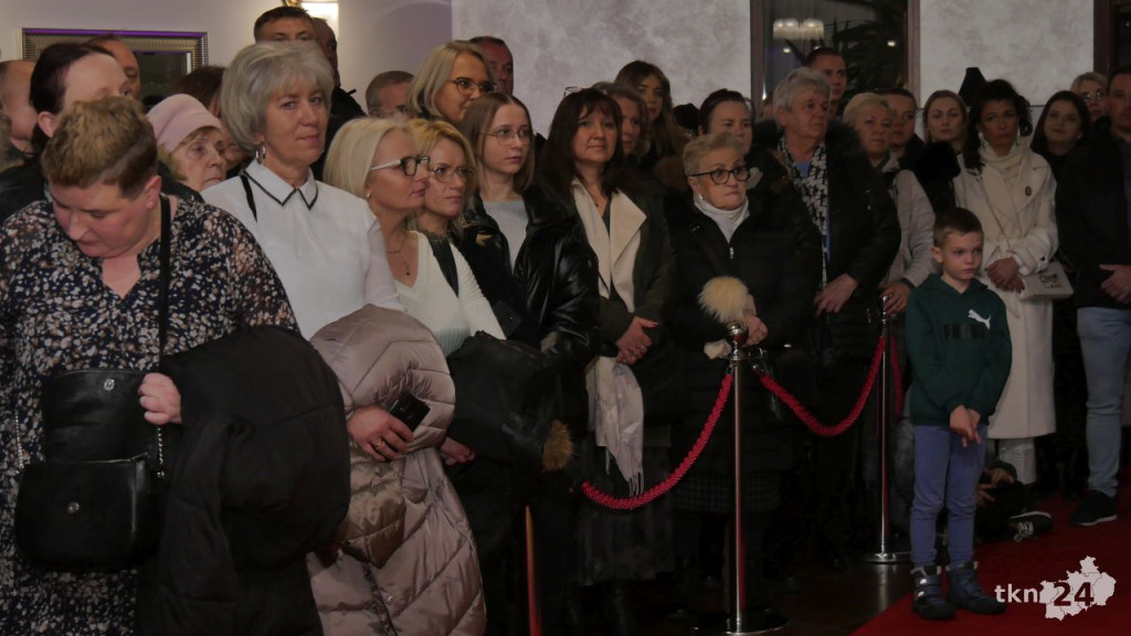 Wspaniały bal Starego Ogólniaka z koncertem grupy DEJW [wideo, zdjęcia]