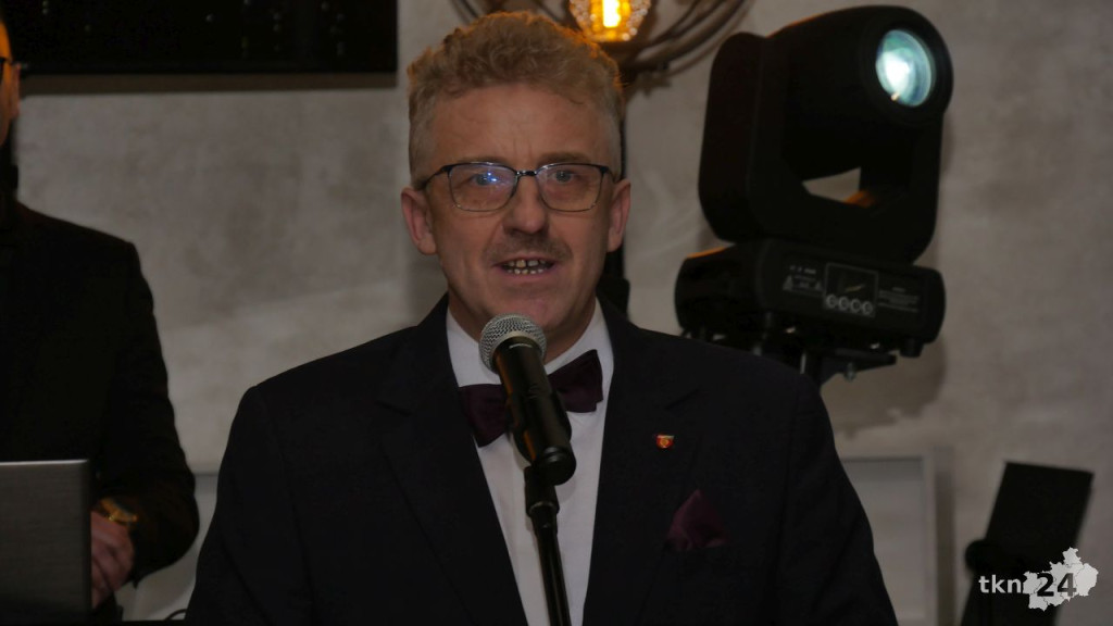Wspaniały bal Starego Ogólniaka z koncertem grupy DEJW [wideo, zdjęcia]