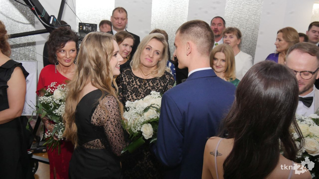 Wspaniały bal Starego Ogólniaka z koncertem grupy DEJW [wideo, zdjęcia]