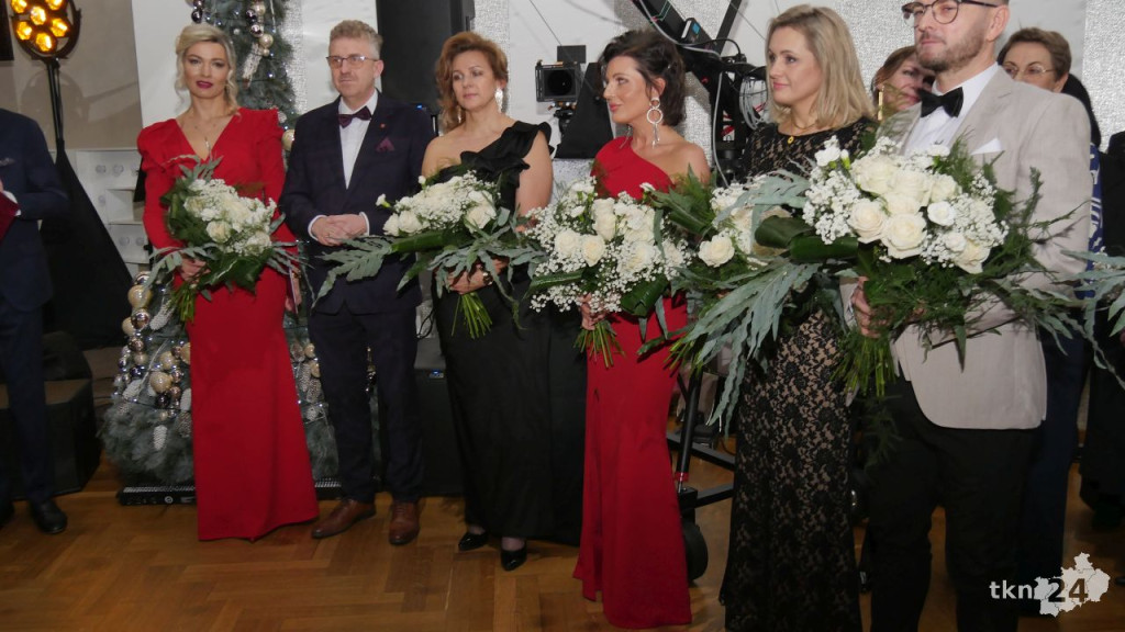 Wspaniały bal Starego Ogólniaka z koncertem grupy DEJW [wideo, zdjęcia]