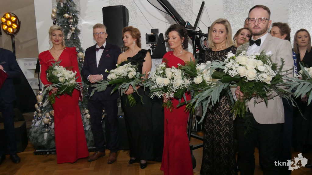 Wspaniały bal Starego Ogólniaka z koncertem grupy DEJW [wideo, zdjęcia]