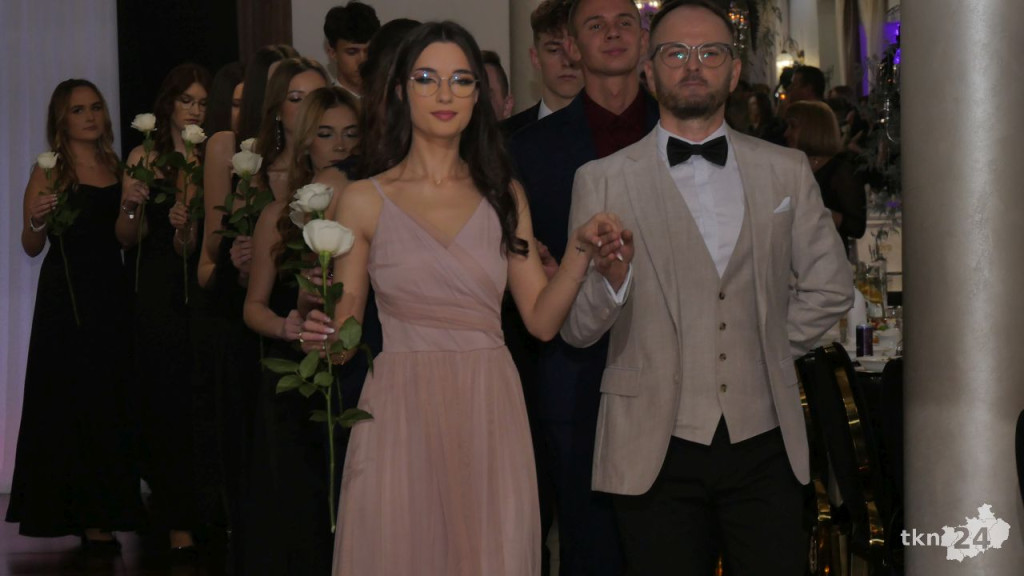 Wspaniały bal Starego Ogólniaka z koncertem grupy DEJW [wideo, zdjęcia]