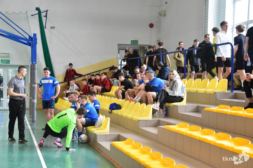 Turniej futsalu w Stąporkowie zagrał dla WOŚP [wideo, zdjęcia]