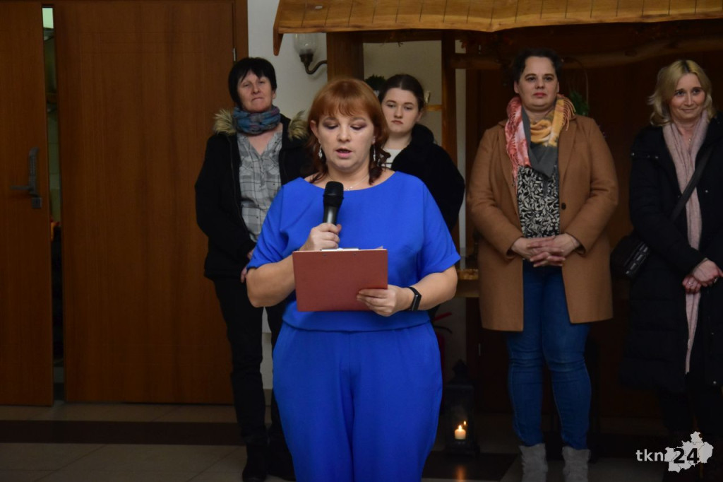 Studniówka Szkoły ZDZ w Komaszycach. Piękny, kameralny bal! [wideo, zdjęcia]