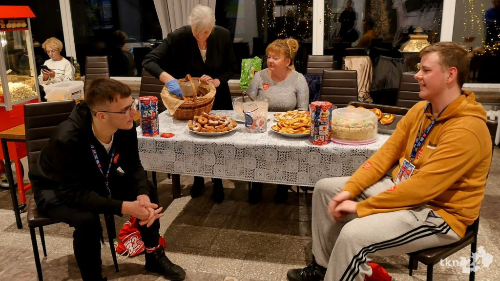 Nowy rekord sztabu w Stąporkowie. Relacja z 33. Finału WOŚP [wideo, zdjęcia]