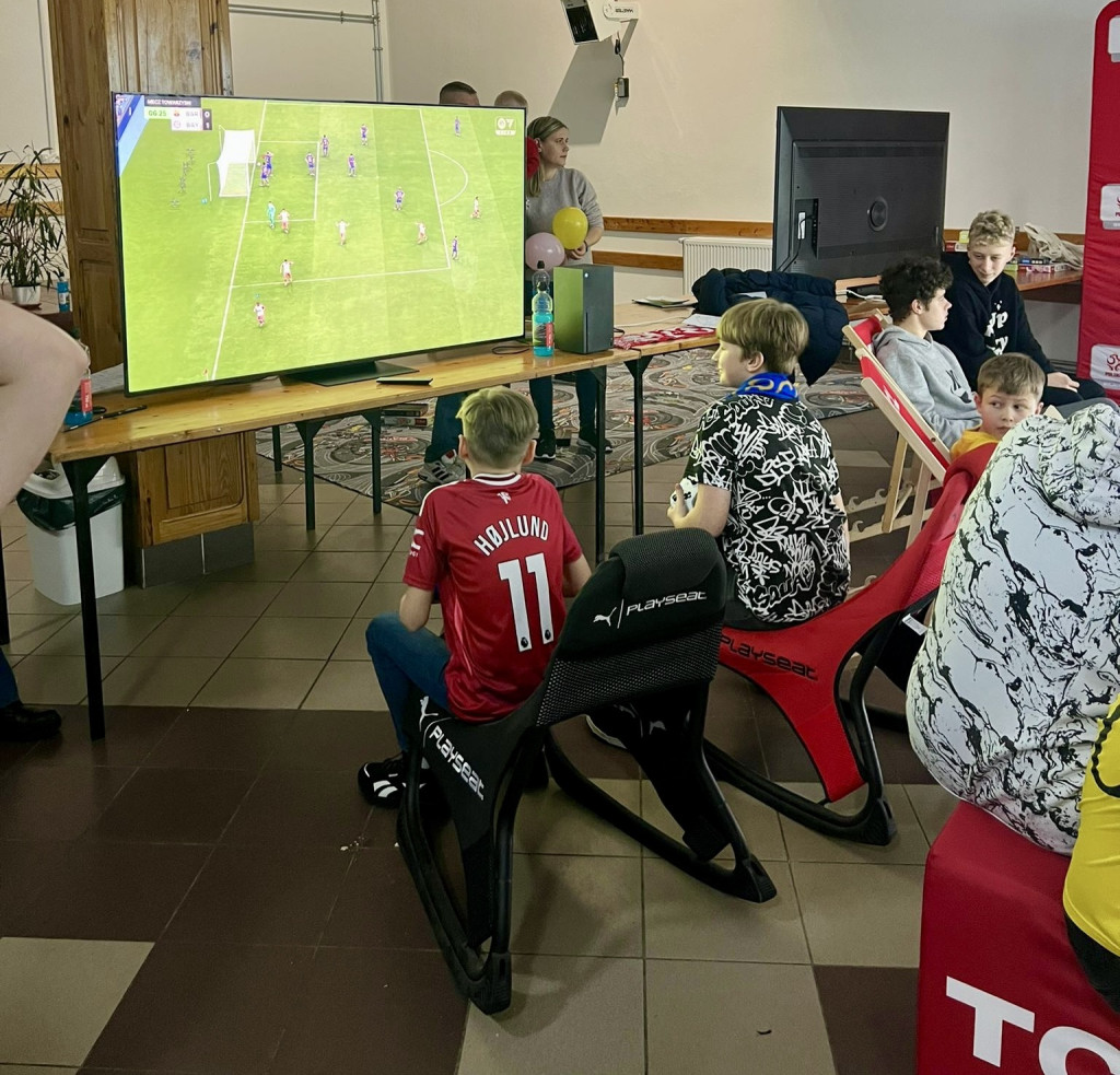 Turniej w EA Sports FC 25 zorganizowano w Proćwinie [zdjęcia]
