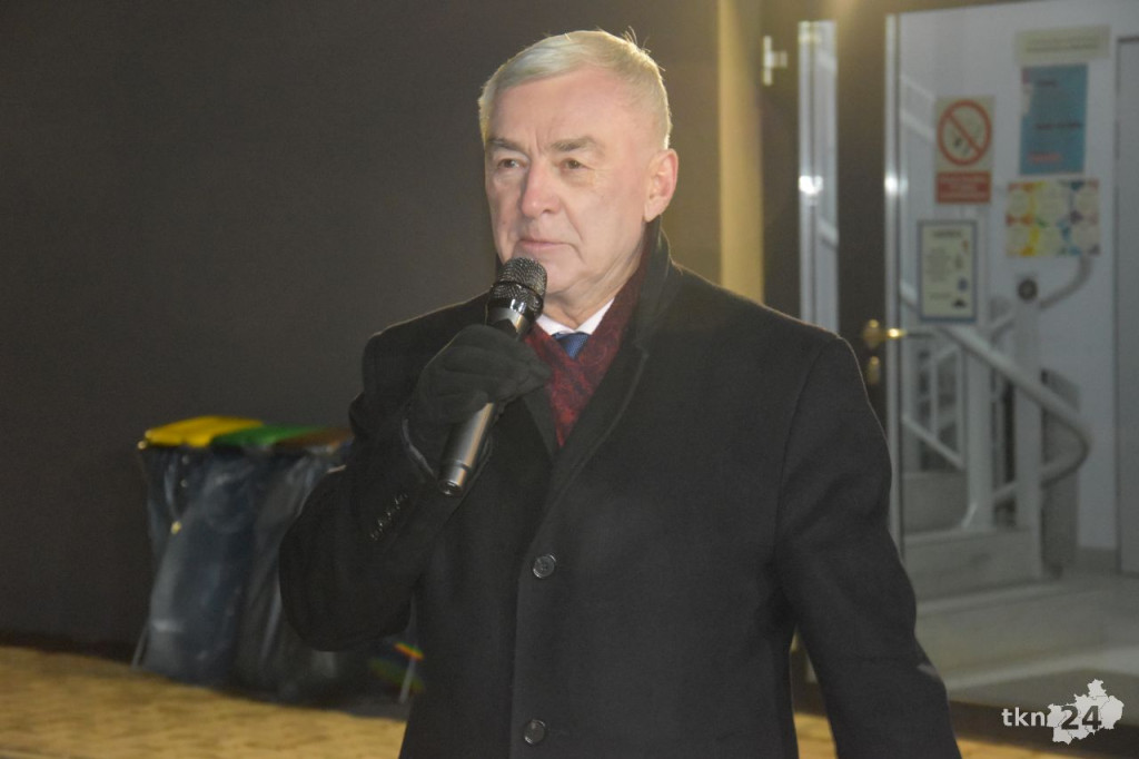 Jednostka OSP Niekłań powitała nowy średni wóz ratowniczo-gaśniczy [wideo, zdjęcia]