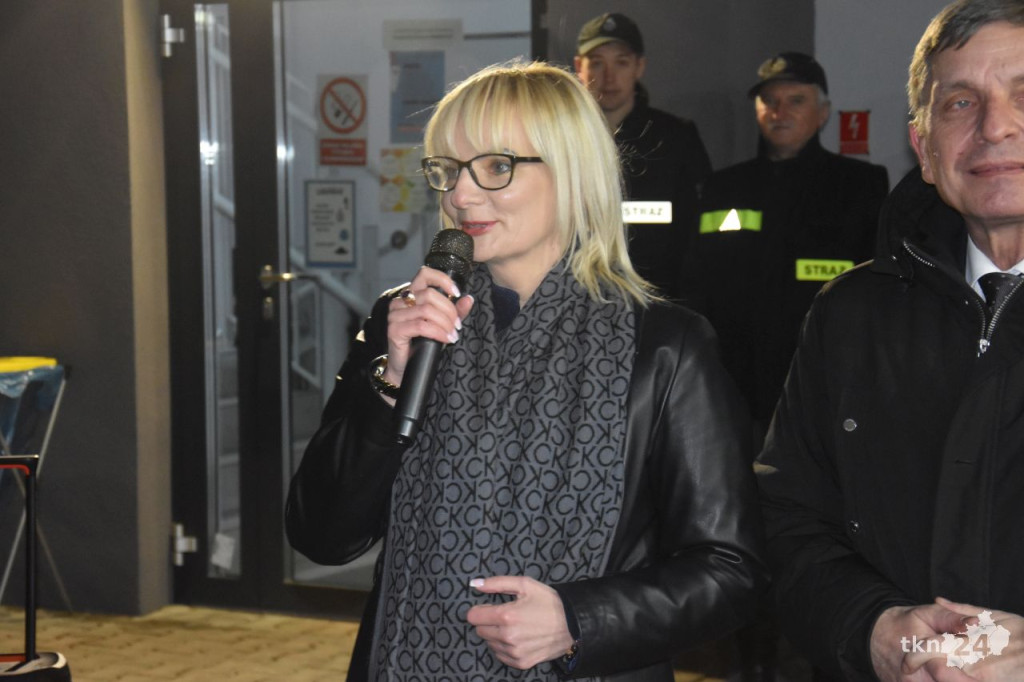 Jednostka OSP Niekłań powitała nowy średni wóz ratowniczo-gaśniczy [wideo, zdjęcia]