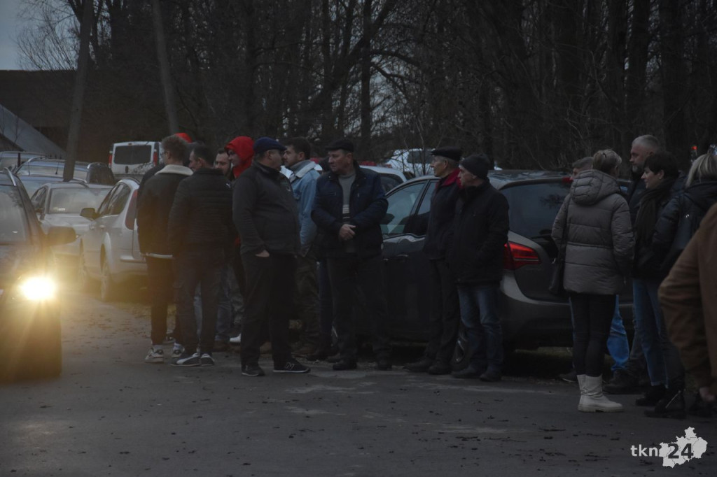 Protest w Wólce w sprawie powstania biogazowni. `Boimy się o swoje zdrowie, życie` [wideo, zdjęcia]