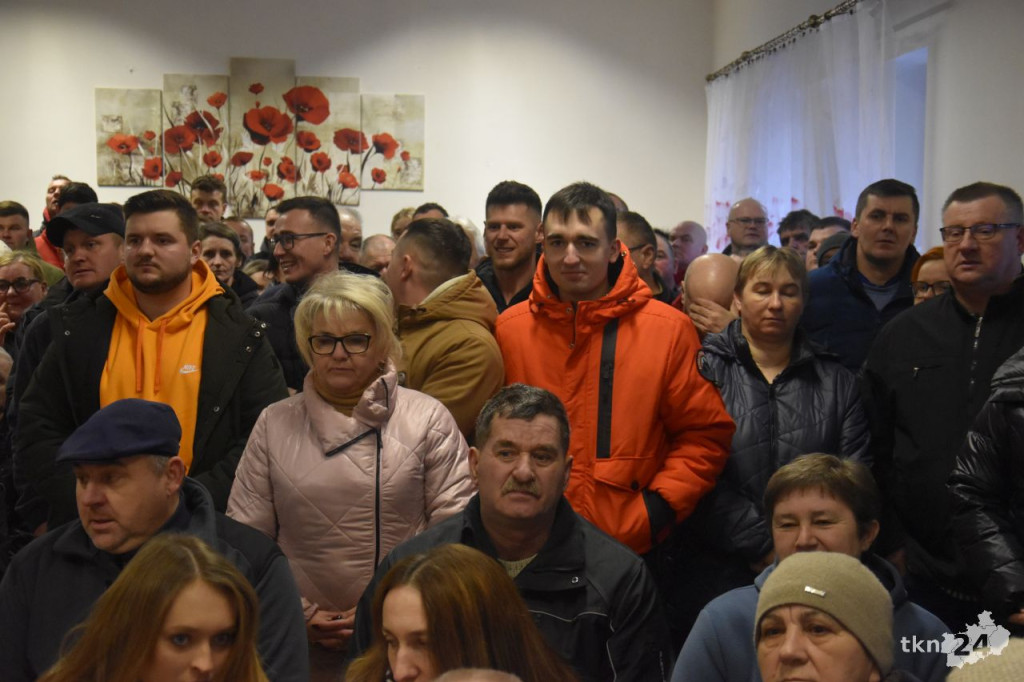 Protest w Wólce w sprawie powstania biogazowni. `Boimy się o swoje zdrowie, życie` [wideo, zdjęcia]