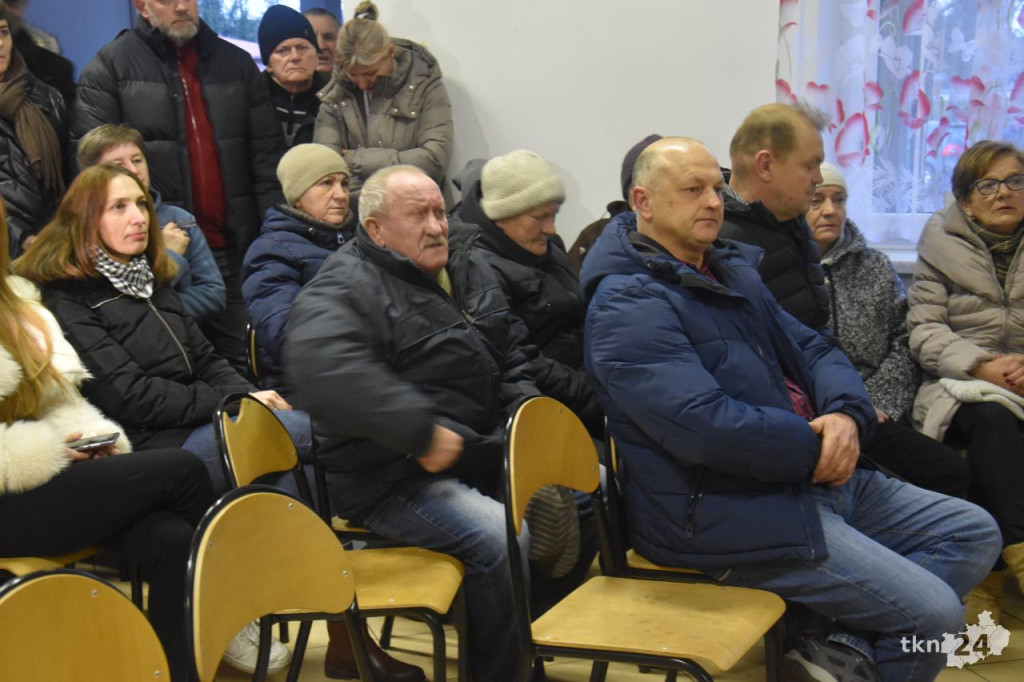 Protest w Wólce w sprawie powstania biogazowni. `Boimy się o swoje zdrowie, życie` [wideo, zdjęcia]