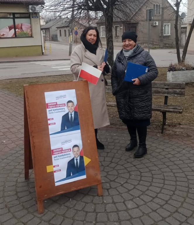 Trwa zbiórka podpisów dla Rafała Trzaskowskiego w powiecie koneckim [wideo, zdjęcia]