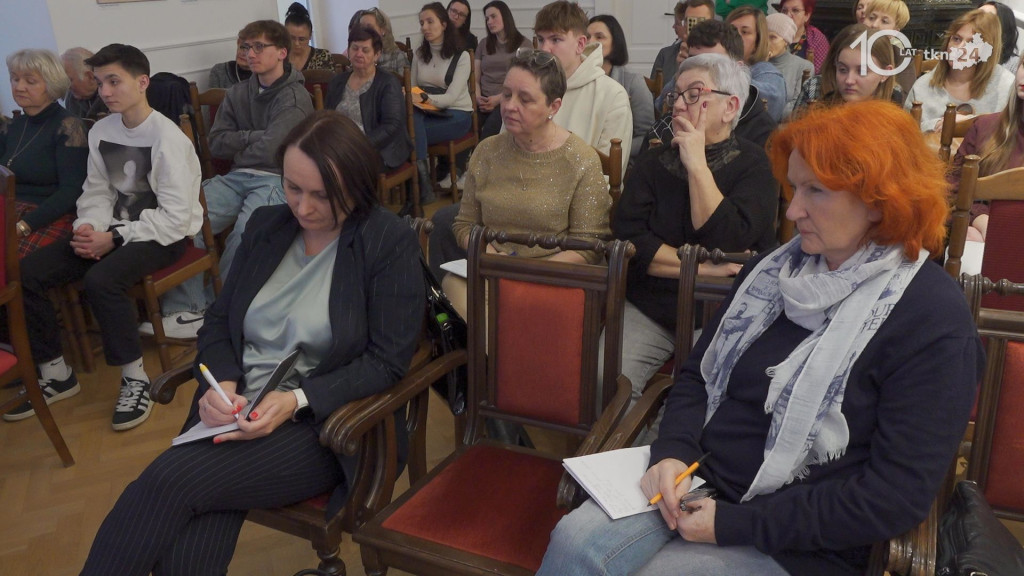 Skąd brać środki na projekty? Biblioteka  wyszła z cenną inicjatywą [wideo, zdjęcia]