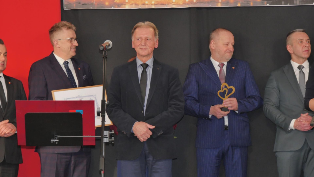 Samorządowe spotkanie to tradycja. Doceniono działalność charytatywną [wideo, zdjęcia]