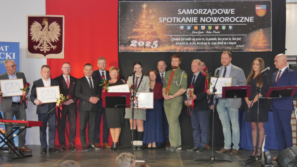 Samorządowe spotkanie to tradycja. Doceniono działalność charytatywną [wideo, zdjęcia]