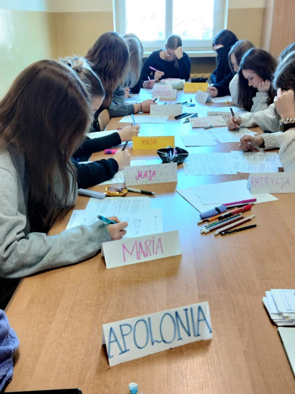 Kompetencje społeczne w praktyce - warsztaty w I LO w Końskich [zdjęcia]