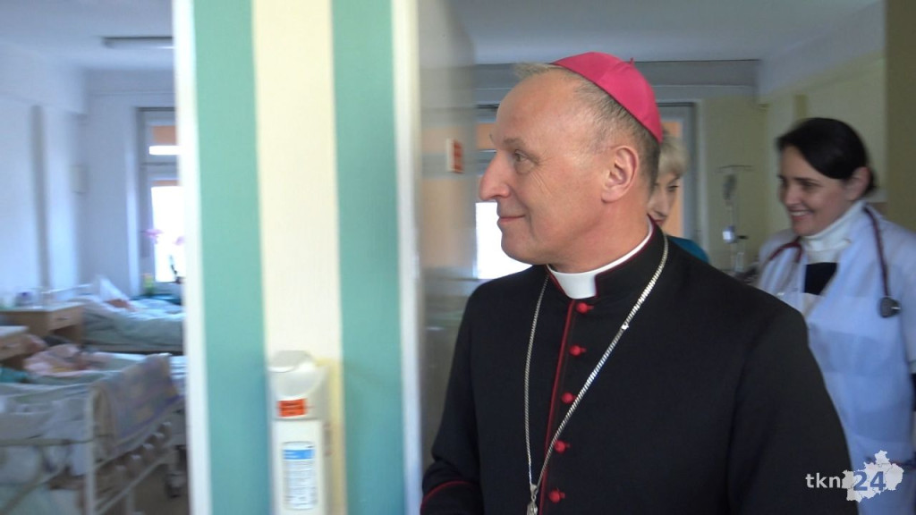 Biskup radomski odwiedził konecki szpital z okazji Światowego Dnia Chorego [wideo, zdjęcia]