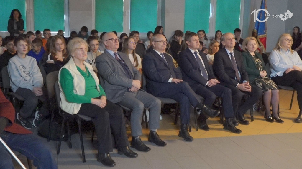 Urodziny Armii Krajowej w szkole jej imienia [wideo, zdjęcia]