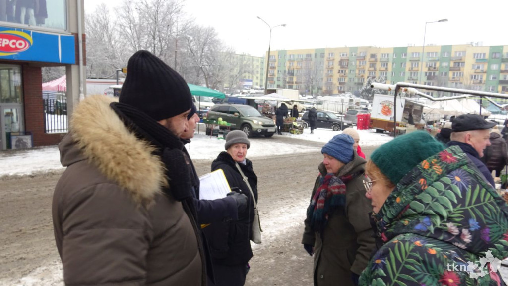 W Końskich przekonywali do poparcia Szymona Hołowni [wideo, zdjęcia]