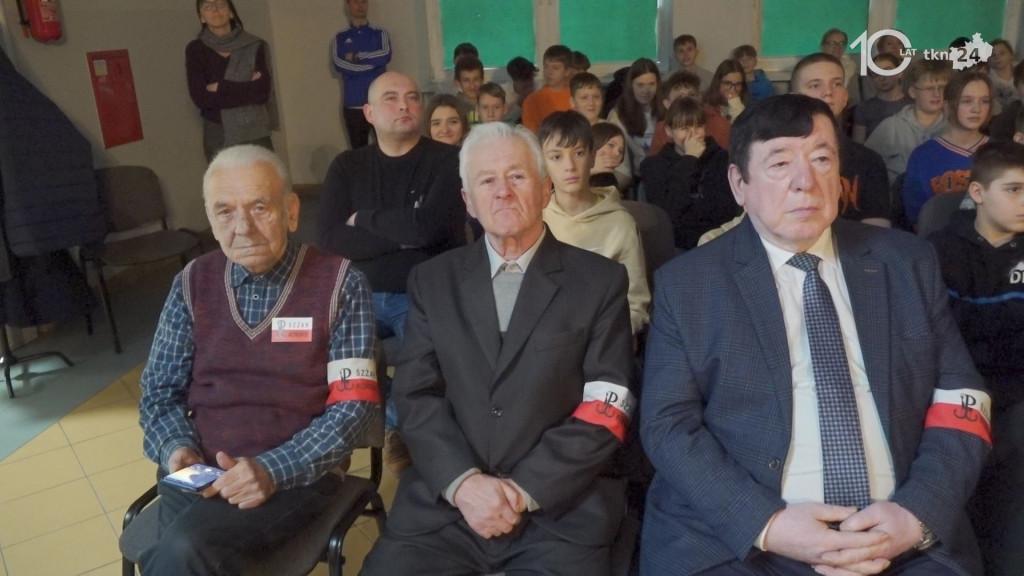 Urodziny Armii Krajowej w szkole jej imienia [wideo, zdjęcia]