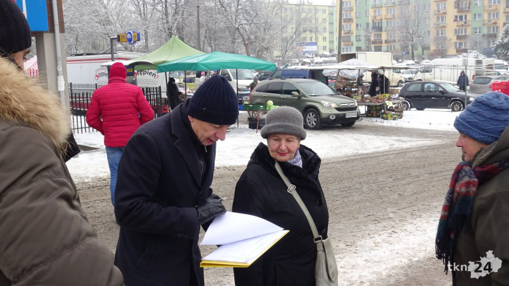W Końskich przekonywali do poparcia Szymona Hołowni [wideo, zdjęcia]