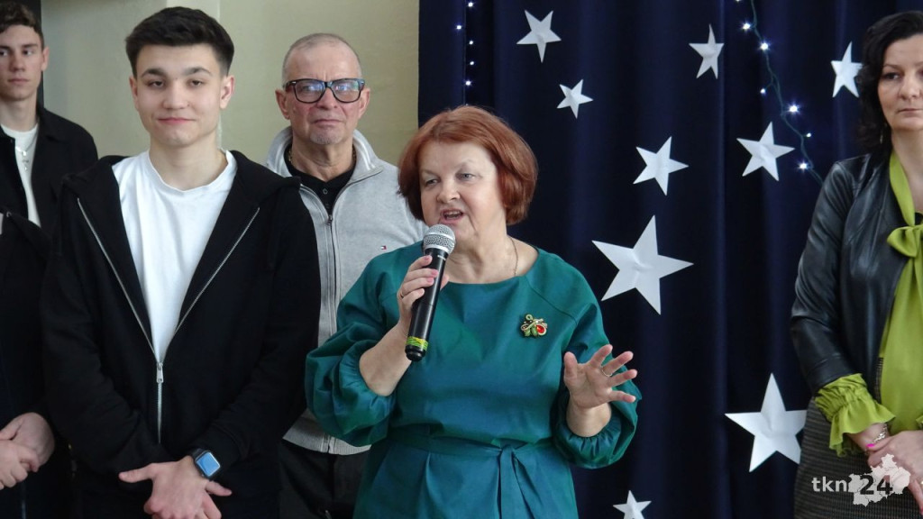 Ponad 160 dzieci bawiło się na integracyjnym balu w Końskich [wideo, zdjęcia]