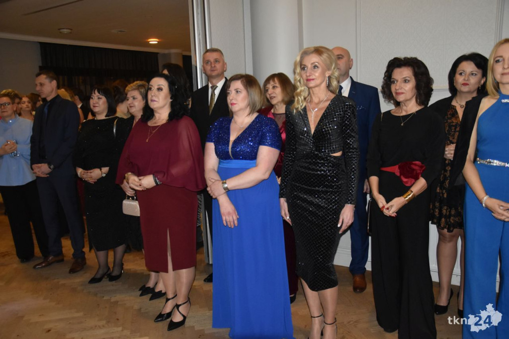 Maturzyści z Ekonomika bawili się podczas ostatniej studniówki w tym roku [wideo, zdjęcia]