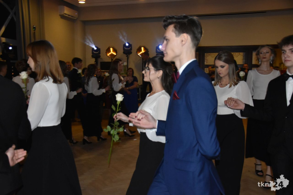 Maturzyści z Ekonomika bawili się podczas ostatniej studniówki w tym roku [wideo, zdjęcia]