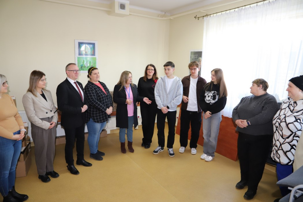 Młodzieżowa Rada Powiatu Koneckiego wsparła potrzebujące rodziny [zdjęcia]