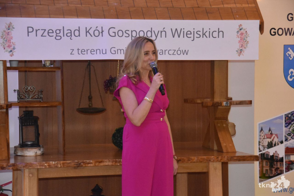 Gospodynie wiejskie z gminy Gowarczów integrowały się podczas I Przeglądu KGW [WIDEO]
