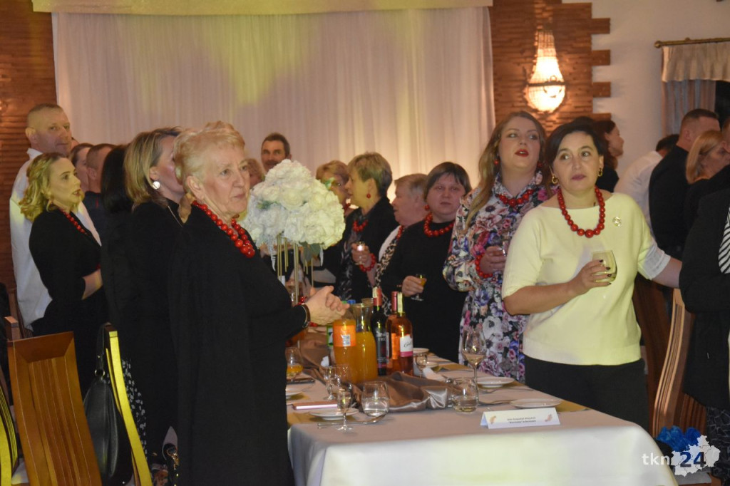 Gospodynie wiejskie z gminy Gowarczów integrowały się podczas I Przeglądu KGW [WIDEO]