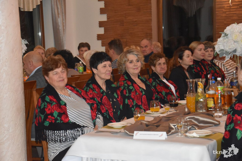 Gospodynie wiejskie z gminy Gowarczów integrowały się podczas I Przeglądu KGW [WIDEO]