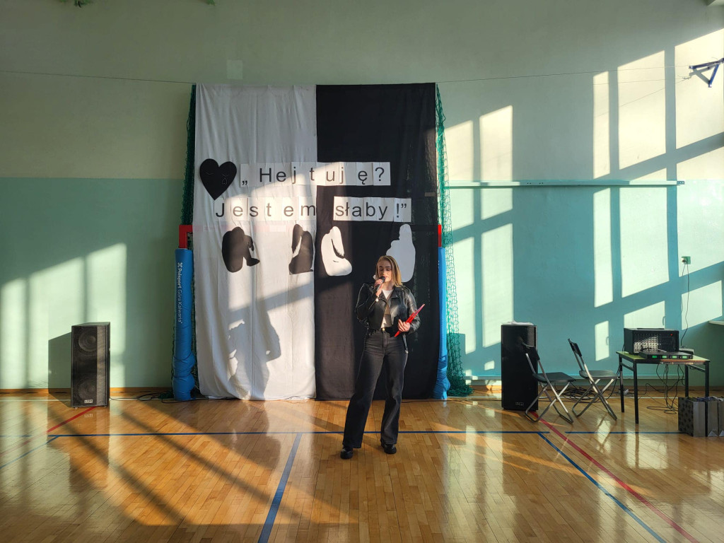 W Fałkowie edukowali o hejcie podczas konferencji `Hejtuję? Jestem słaby!` [zdjęcia]