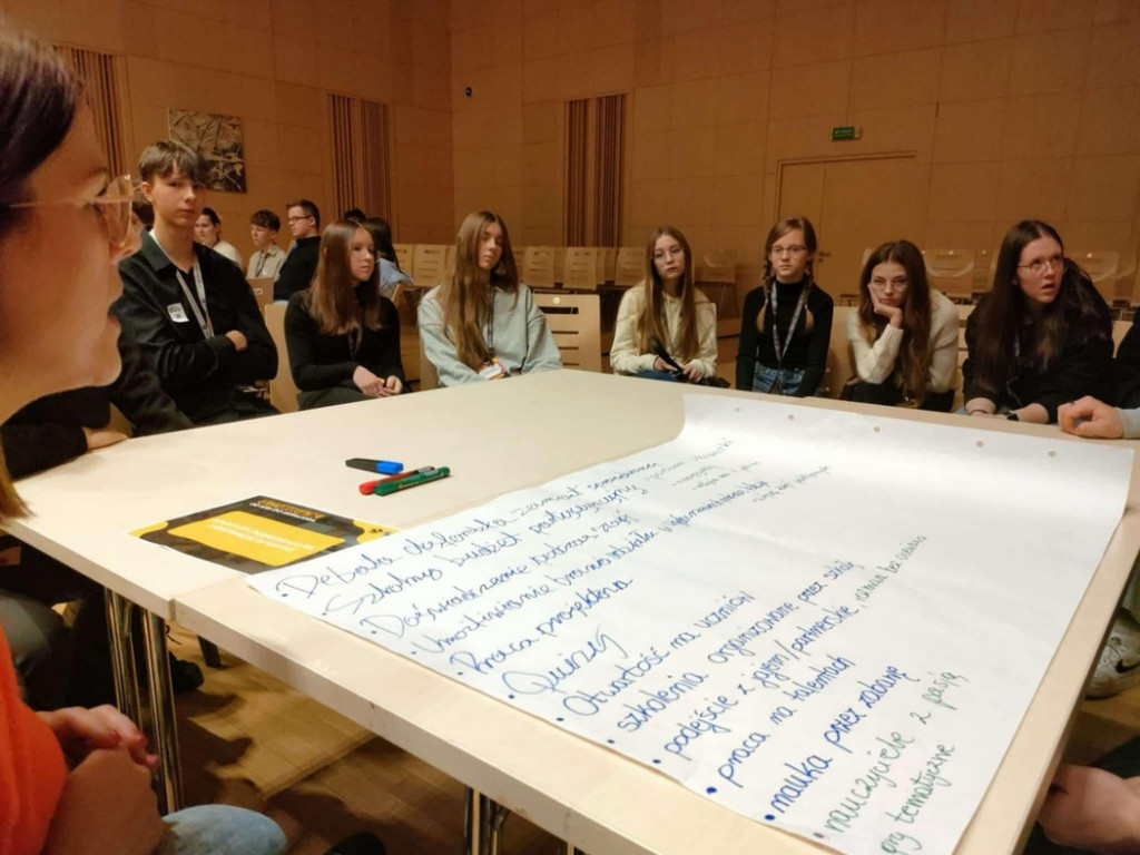 Młodzieżowa Rada Powiatu Koneckiego uczestniczyła w Kongresferencji [zdjęcia]