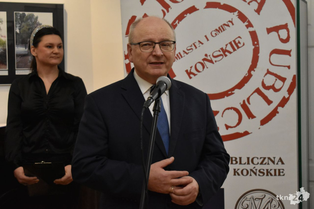 Wystawa `Końskie w obiektywie` zaprezentowała miasto dawniej i dziś [wideo, zdjęcia]