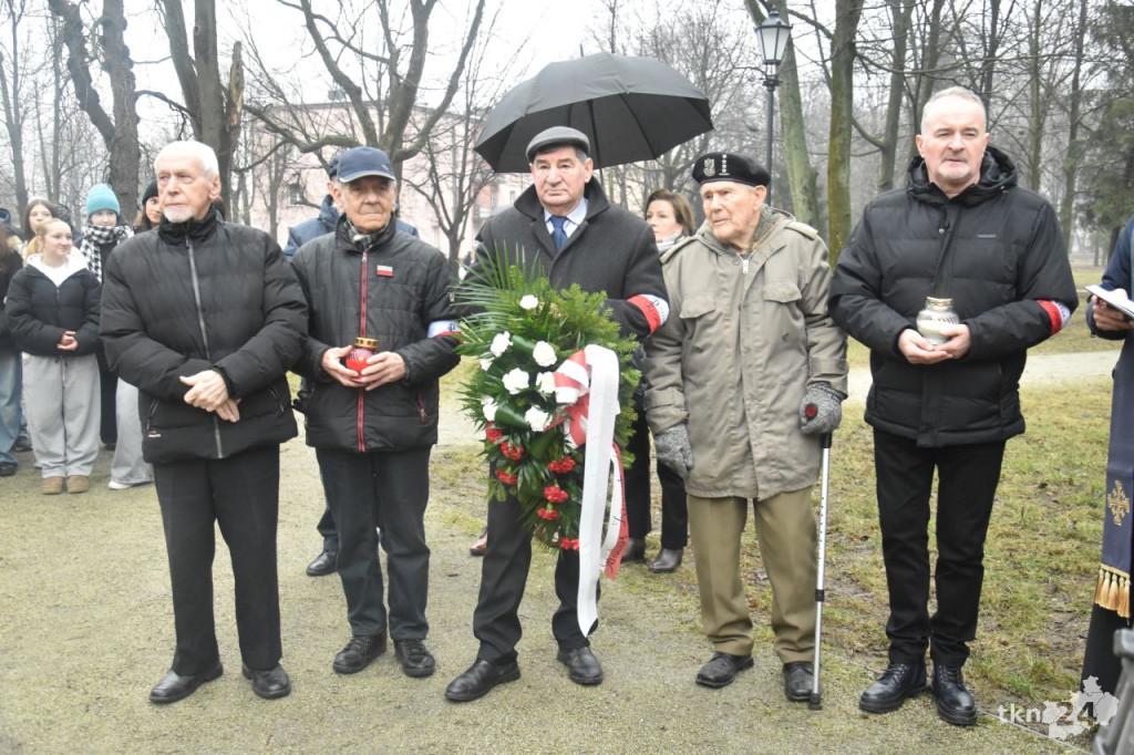 Gmina Końskie upamiętniła Żołnierzy Wyklętych podczas uroczystości i marszobiegu [wideo, zdjęcia]