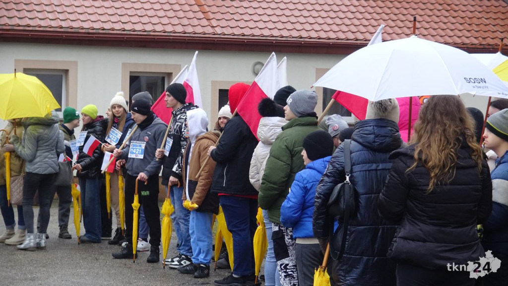 Kilkaset osób wzięło udział w VI Powiatowym Marszu Pamięci Żołnierzy Wyklętych [wideo, zdjęcia]