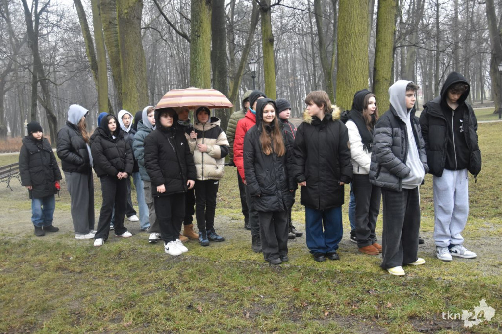 Gmina Końskie upamiętniła Żołnierzy Wyklętych podczas uroczystości i marszobiegu [wideo, zdjęcia]