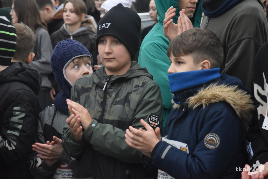 Gmina Końskie upamiętniła Żołnierzy Wyklętych podczas uroczystości i marszobiegu [wideo, zdjęcia]