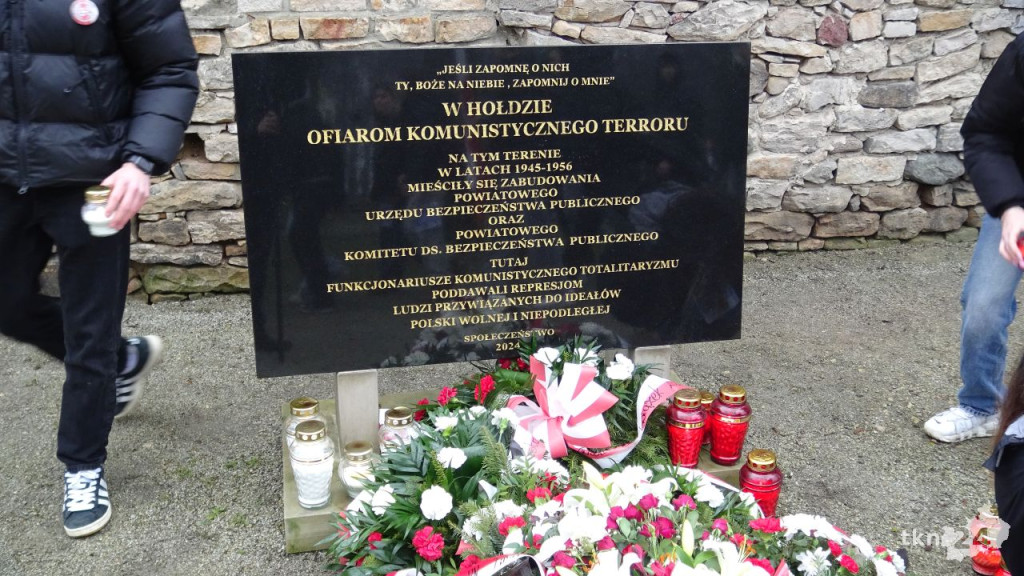 Kilkaset osób wzięło udział w VI Powiatowym Marszu Pamięci Żołnierzy Wyklętych [wideo, zdjęcia]