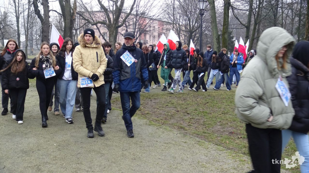 Kilkaset osób wzięło udział w VI Powiatowym Marszu Pamięci Żołnierzy Wyklętych [wideo, zdjęcia]